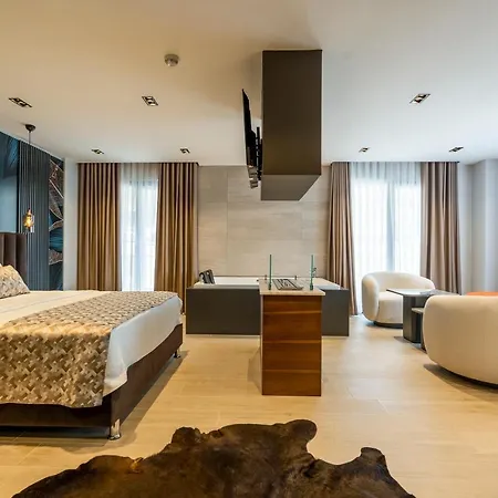 La Miel Hotel