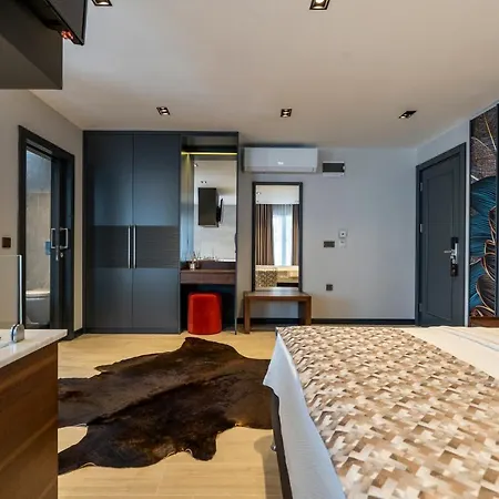 La Miel Hotel *