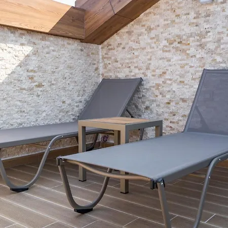 La Miel Hotel